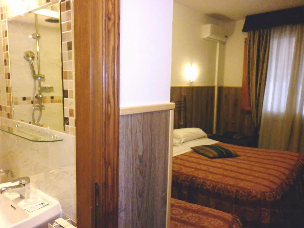 Hotel Camilla Guelfa Florence Ngoại thất bức ảnh